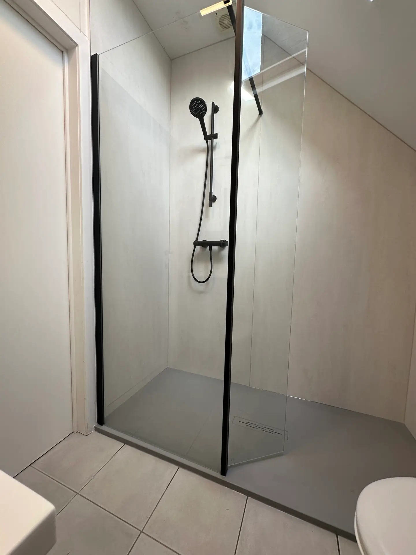 Wandpanelen badkamer Warpy Projects